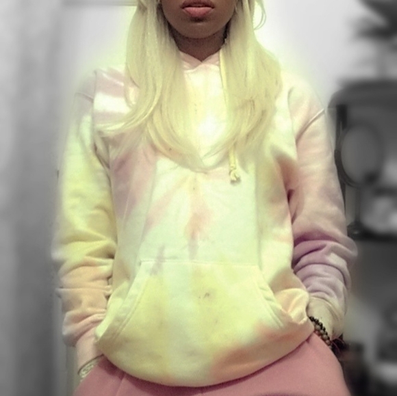 Meet your Posher, Madison - Picture 6 of 6